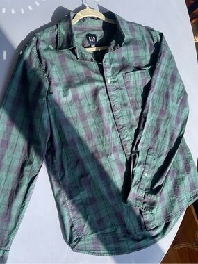 GAP Green and Navy Plaid Button-Down Shirt